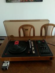 Pick-up Tesla NZC 160 stereo + boxe + discuri