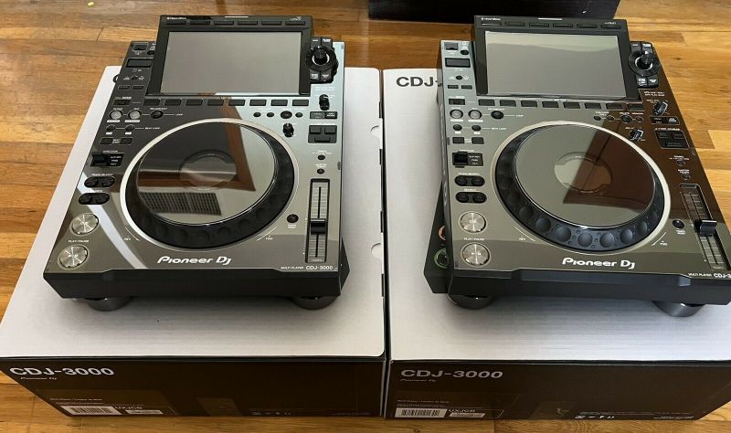 Pioneer CDJ-3000, CDJ 2000NXS2, Pioneer DJM 900NXS2, Pioneer DJM V10-2