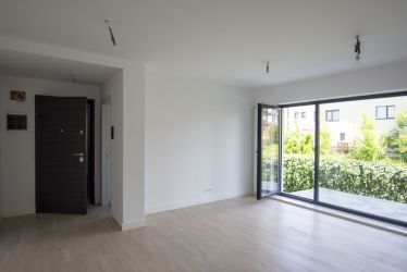 Pipera apartament nou cu 4 camere terasa si curte