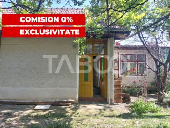 Pret avantajos apartament 3 camere 76 mp curte interioara proprie