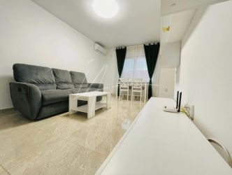 Prima inchiriere, Crisul Repede, imobil nou, parcare inclusa, fara com