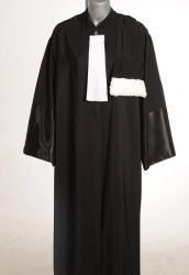 Roba avocat consilier juridic procuror judecator grefier