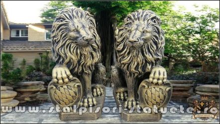 Set statuete lei cu blazon, auriu patinat, model S2.