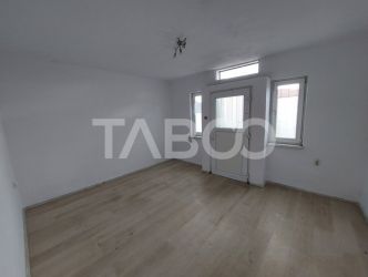 Spatiu birou de inchiriat 40 mp compartimentat zona Turnisor Sibiu