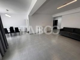 Spatiu birou de inchiriat open space si balcon 54 mpu Doamna Stanca