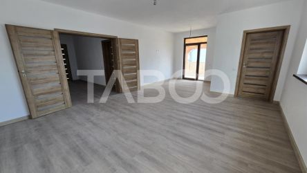 Spatiu birouri de inchiriat 120mp 3 camere 2 bai parcare DaVinci