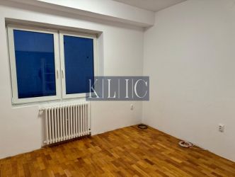 Spatiu birouri de inchiriat 4 camere PARTER renovat Calea Dumbravii