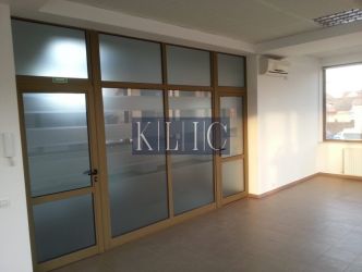 Spatiu birouri  etaj 1 de inchiriat 75mpu open space Calea Dumbravii 