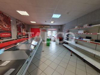 Spatiu comercial 150 mp utili zona Republici de inchiriat