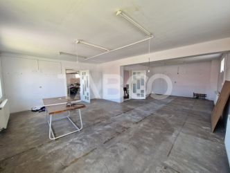 Spatiu comercial 235mp curte comuna de 640mp cu parcare Lazaret Sibiu