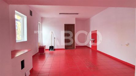 Spatiu comercial 42mp de vanzare renovat in Orasul de Jos Sibiu 