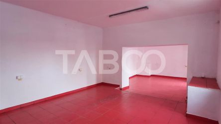 Spatiu comercial 42mpu de vanzare renovat zona Orasul de Jos Sibiu 