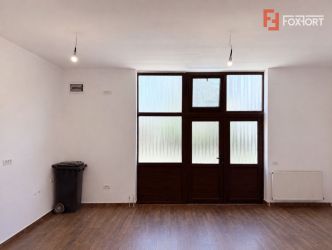Spatiu comercial 44 mp cu birou si chicineta - zona Iosefin