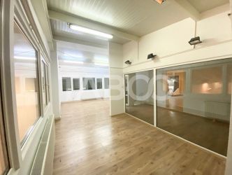 Spatiu comercial 50 mp cu loc de parcare Piata Cluj Sibiu