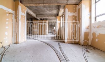 Spatiu comercial Bd Unirii Piața Alba Iulia S+P+1E