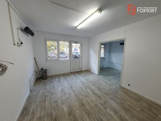 Spatiu comercial cu 2 camere de inchiriat - zona Piata Doina