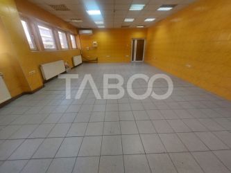 Spatiu comercial de inchiriat 100 mp zona centrala