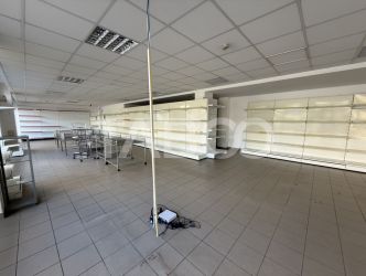 Spatiu comercial de inchiriat  162 mpu zona Mihai Viteazul