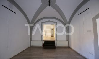 Spatiu comercial de inchiriat in zona Centrala 75mpu Sibiu