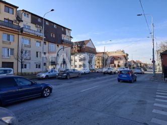 Spatiu comercial de vanzare chirias inclus Vasile Aaron