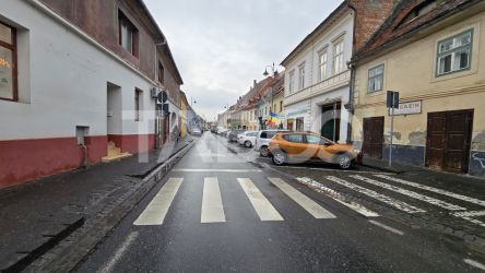Spatiu comercial de vanzare in apropiere de Podul Minciunilor