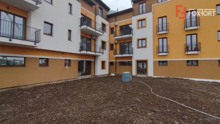 Spatiu Comercial Modern cu 2 incaperi si 3 Locuri de Parcare - Freidor