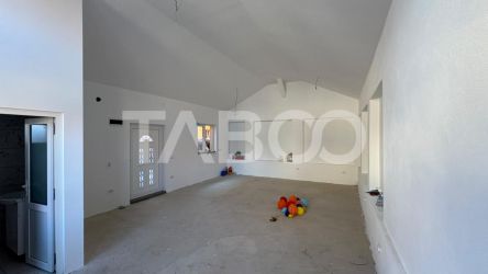 Spatiu comercial modern si versatil la prima inchiriere zona Lazaret 