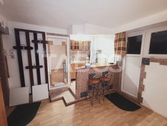 Spatiu comercial sau birou 1 baie 21 mp utili zona Cetate Alba Iulia
