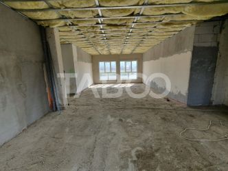 Spatiu comercial suprafata 132 mp se poate vinde si separat 66 si 66mp