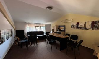 Spatiu de inchiriat, 2 camere   Centru 