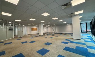 Spatiu de inchiriat, 3 camere   Centru 