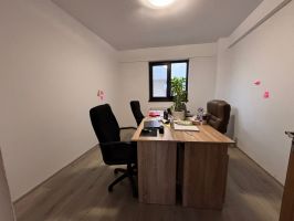 Spatiu de inchiriat, 4 camere   Tudor Vladimirescu 