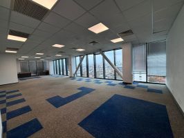 Spatiu de inchiriat, o camera   Central 