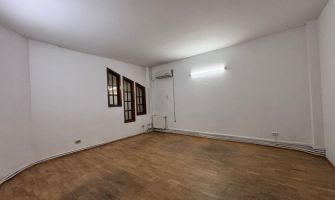 Spatiu de inchiriat, o camera   Nicolina 