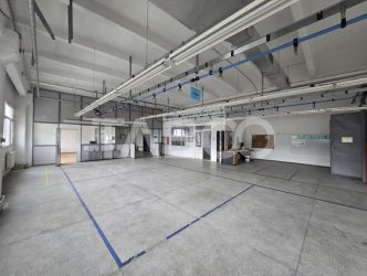 Spatiu industrial pe un singur nivel 398mp de inchiriat