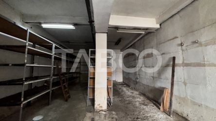 Spatiu pentru depozitare magazinare de inchiriat cu birou 102mpu Sibiu