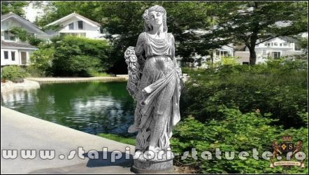 Statuetă domnița cu flori, gri patinat, model S50.