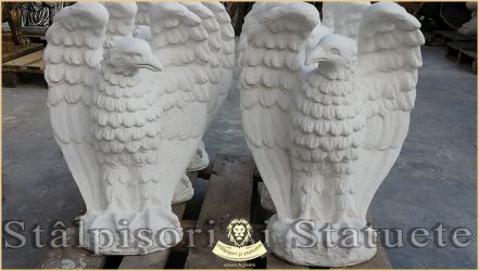 Statuetă vultur, acvilă, șoim, uliu, alb marmorat, model S13.