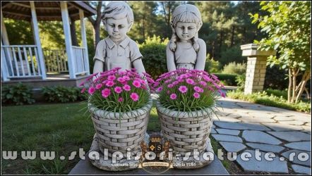 Statuete copii cu coșulețe, gri antichizat, model J9.