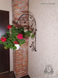 Suport de perete pentru floare agatata