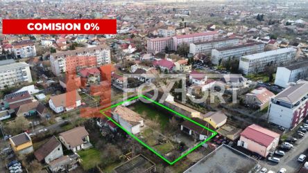 Teren 1702 mp cu casa si garaj / pretabil dezvoltare imobiliara - ID V