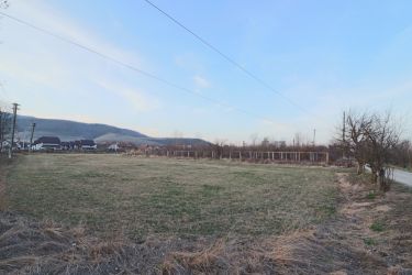 Teren construire spații administrative, birouri și locuințe de serv