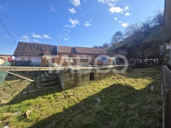 Teren de vanzare 436mp intravilan fundatie si proiect casa Rasinari