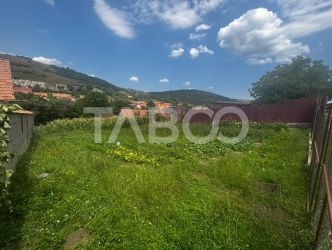 Teren de vanzare intravilan cu utilitati la strada  1116 mp Slimnic 