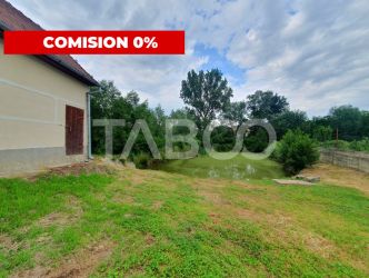 Teren intravilan 1500 mp - parcelabil - utilitati - Front 30 m