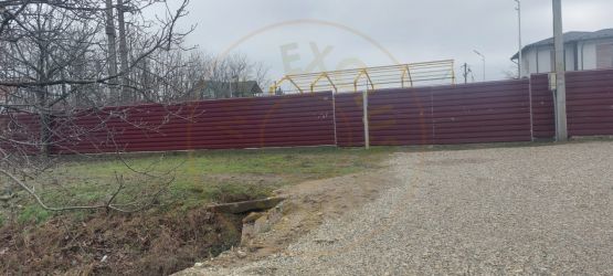 TEREN INTRAVILAN + ANEXA  TIP  HALA