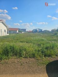 Teren intravilan de 817 mp, zona Sanandrei