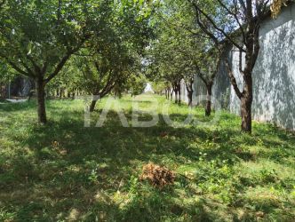 Teren intravilan de vanzare 1100 mp cu deschidere 14 ml Poplaca