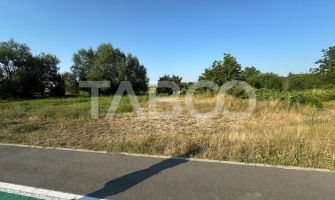 Teren intravilan de vanzare 472 mp la drum asfaltat zona Strand Sibiu