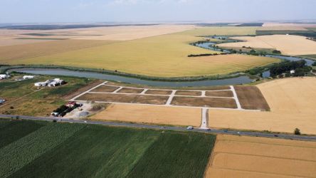 Teren Intravilan In Rate in Frumusani | utilitati: gaz, curent | #RG1